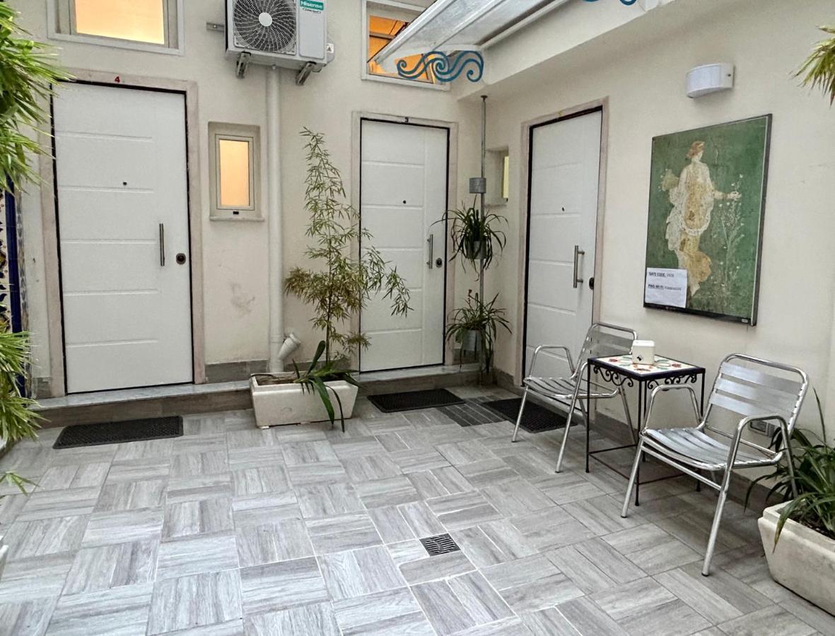 Tribunali Apartments Naples Exterior photo
